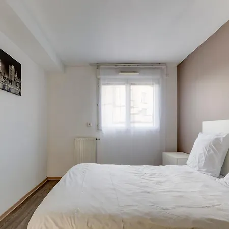 10 - Le Lokup - Wifi - Proche Tram Apartment Reims