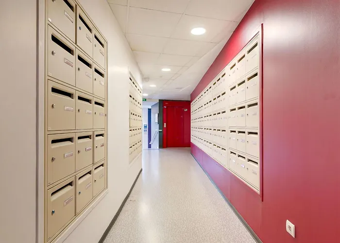 10 - Le Lokup - Wifi - Proche Tram * Реймс